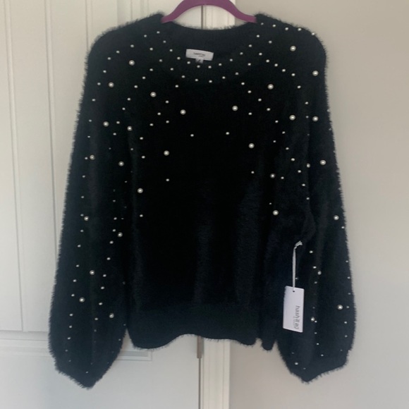 NWT black sweater - Picture 2 of 5